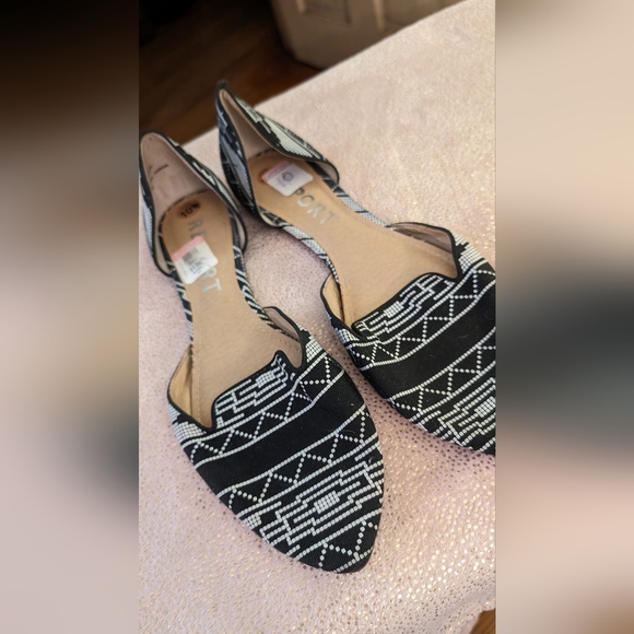 Report Jezzica Black and White Print D'Orsay Pointed Flats size 10 - Picture 4 of 8